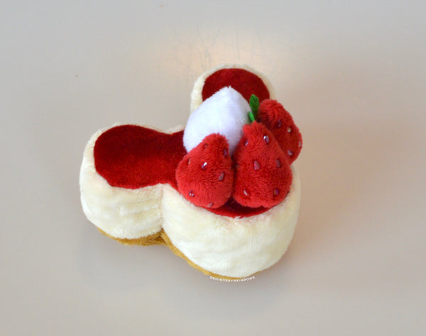 1 Dessert Plush Keychain Accessory Ornament, Cheesecake, Tart and Pie Plush Keychain