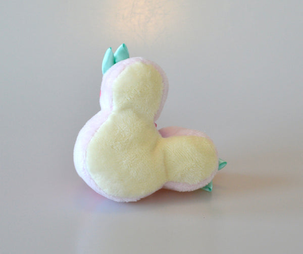 Coming soon, May 3rd at 6pm PST/ Pre-order (ship in 2-4 weeks) Rose Frosting Cake Plush Accessory