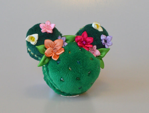 1 Island Macaron Plush accessory