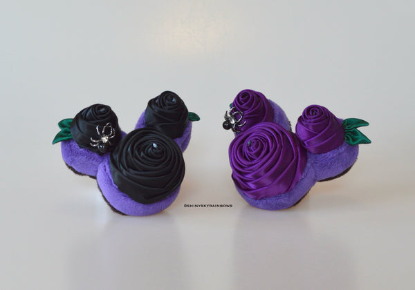 Coming soon, August 30th at 6pm PST/ Pre-order (ship in 2-4 weeks) 1 Spooky Rose Frosting Cake Plush Accessory