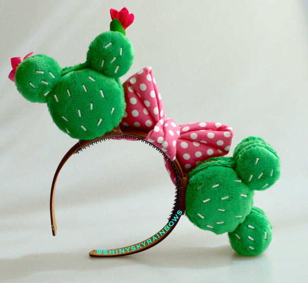 Coming soon, February 18th at 6pm PST/ Pre-order (ship in 2-3weeks) Cactus Macaron Ears / Polka dot pink bow